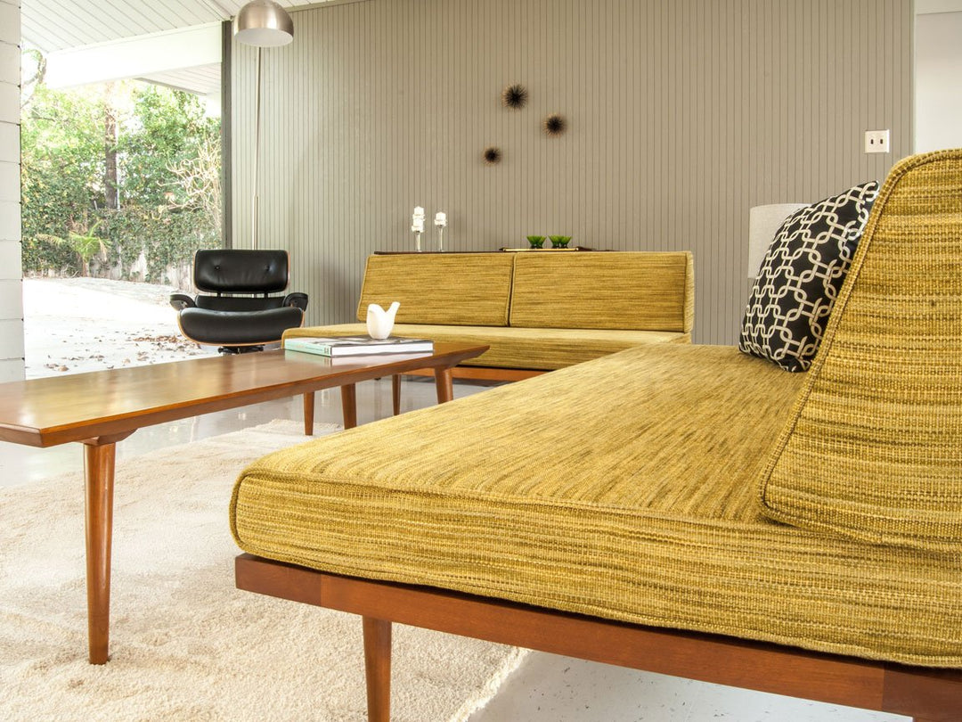 The Classic Daybed *With Free Shipping